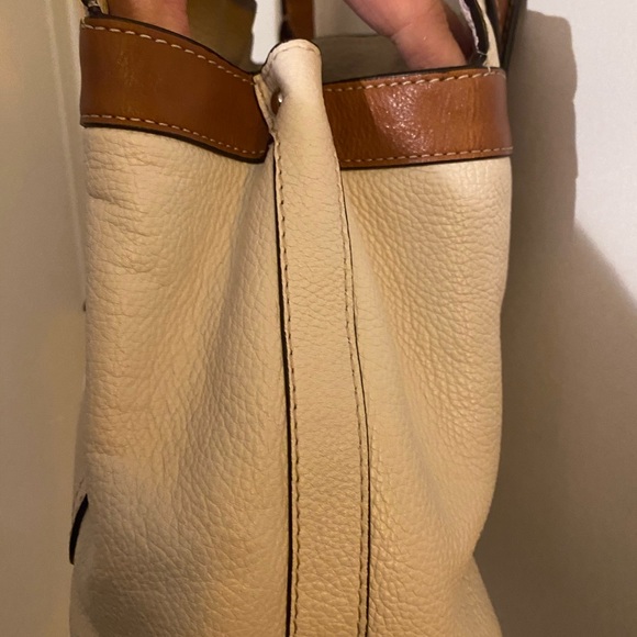 Coach - Picture 4 of 16